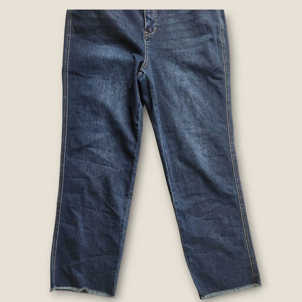 Billie Women's Jeans Dark Wash Raw Hem Straight Leg High-rise Size 14 - Picture 5 of 8